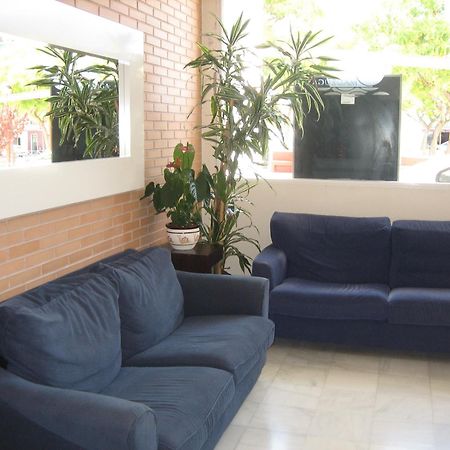 Hostal Madruga Elche Exterior photo